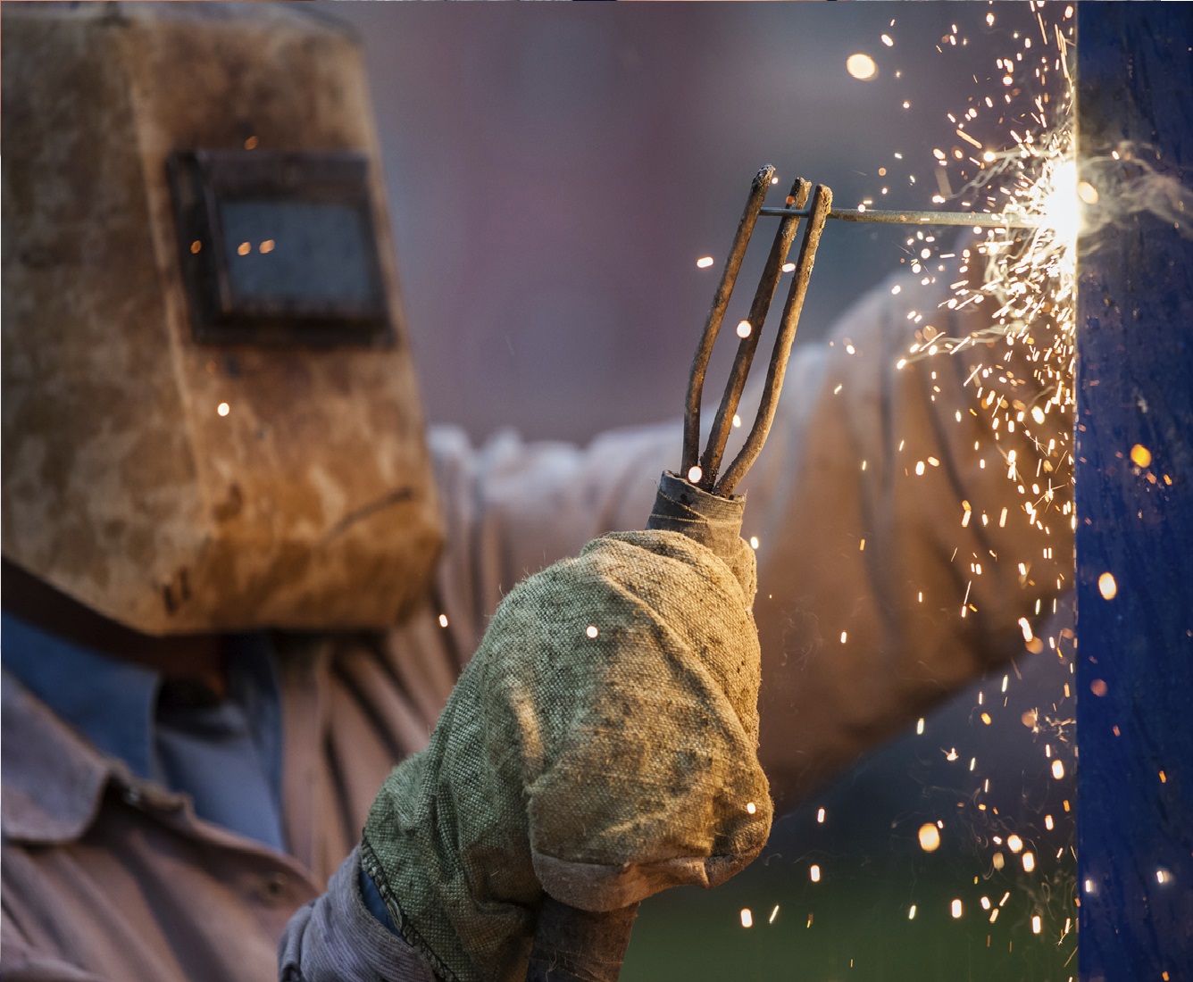 Don't Let the Welding Fume Plume Make You Sick SafetyNow ILT